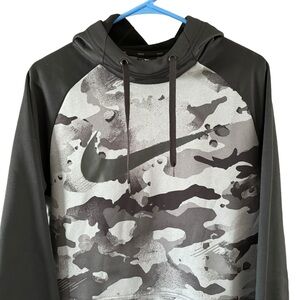 Nike Therma Black and Gray Smoke Camo Men’s Hoodie Size Medium